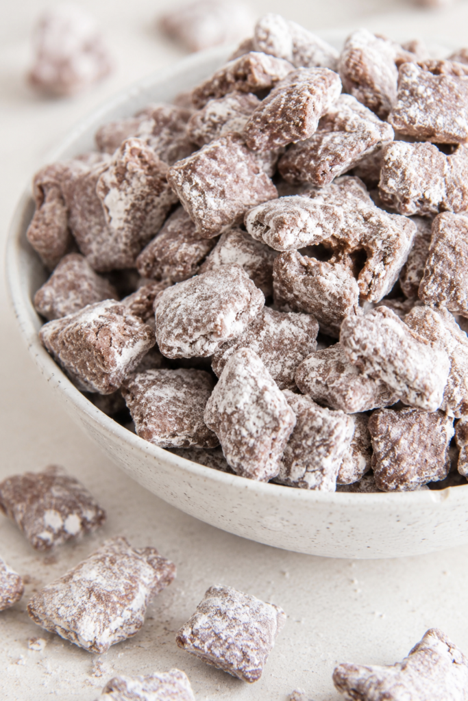 No-Bake Muddy Buddies for Parties