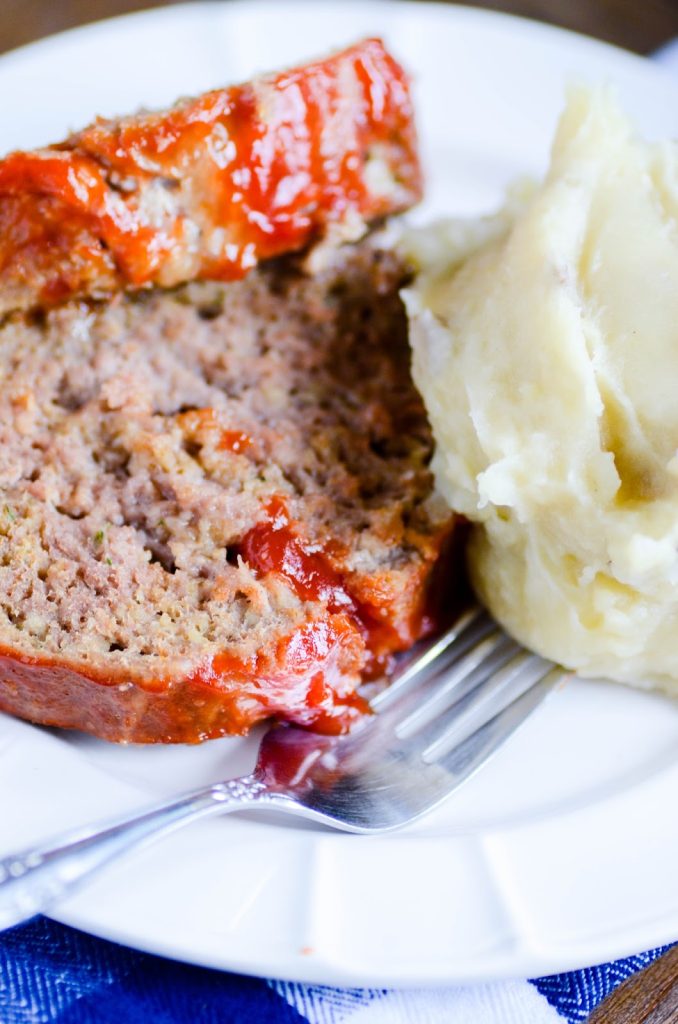 Make the meatloaf AND the mashed potatoes all in one pot! A quick, easy, and delicious weeknight dinner.