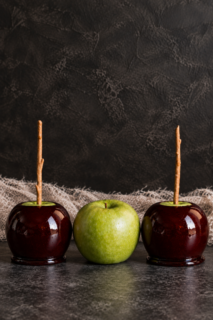 How to Make Glossy Black Candy Apples